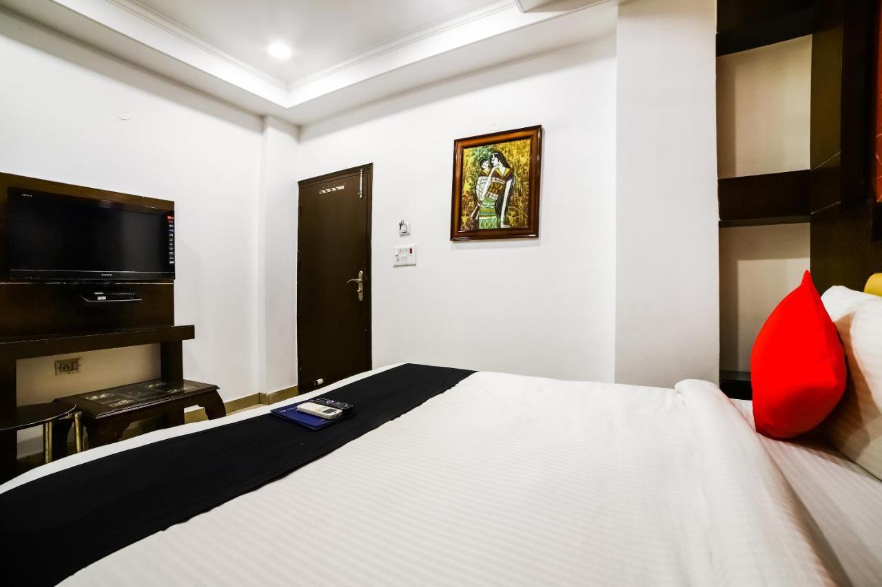 Capital O 6408 Hotel Delhi Heart New Delhi Eksteriør billede