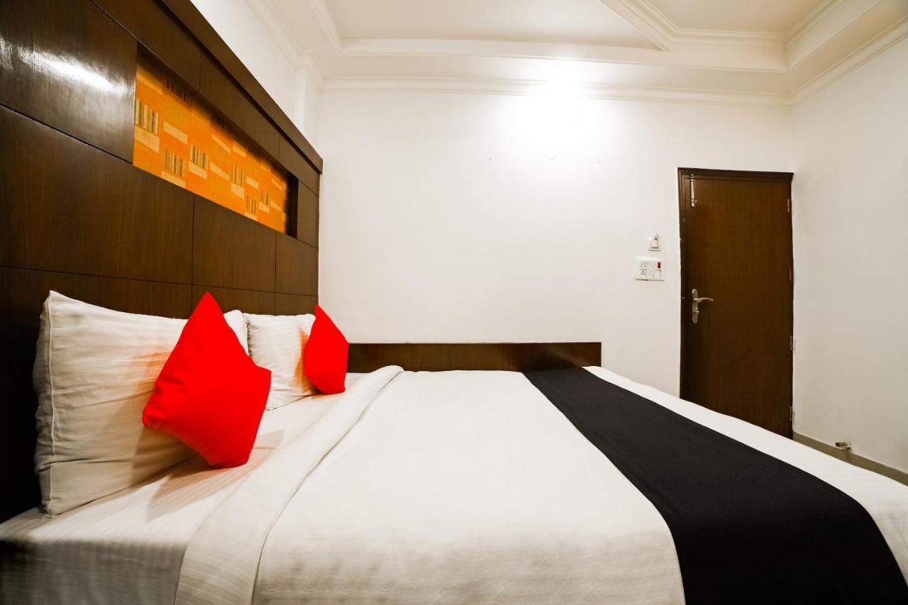 Capital O 6408 Hotel Delhi Heart New Delhi Eksteriør billede