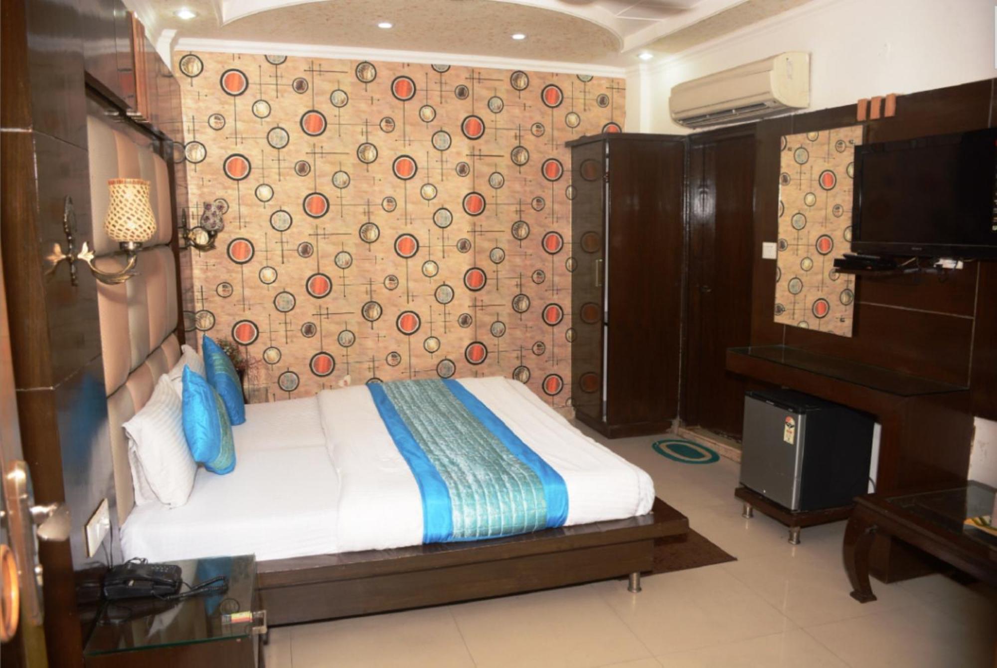 Capital O 6408 Hotel Delhi Heart New Delhi Eksteriør billede