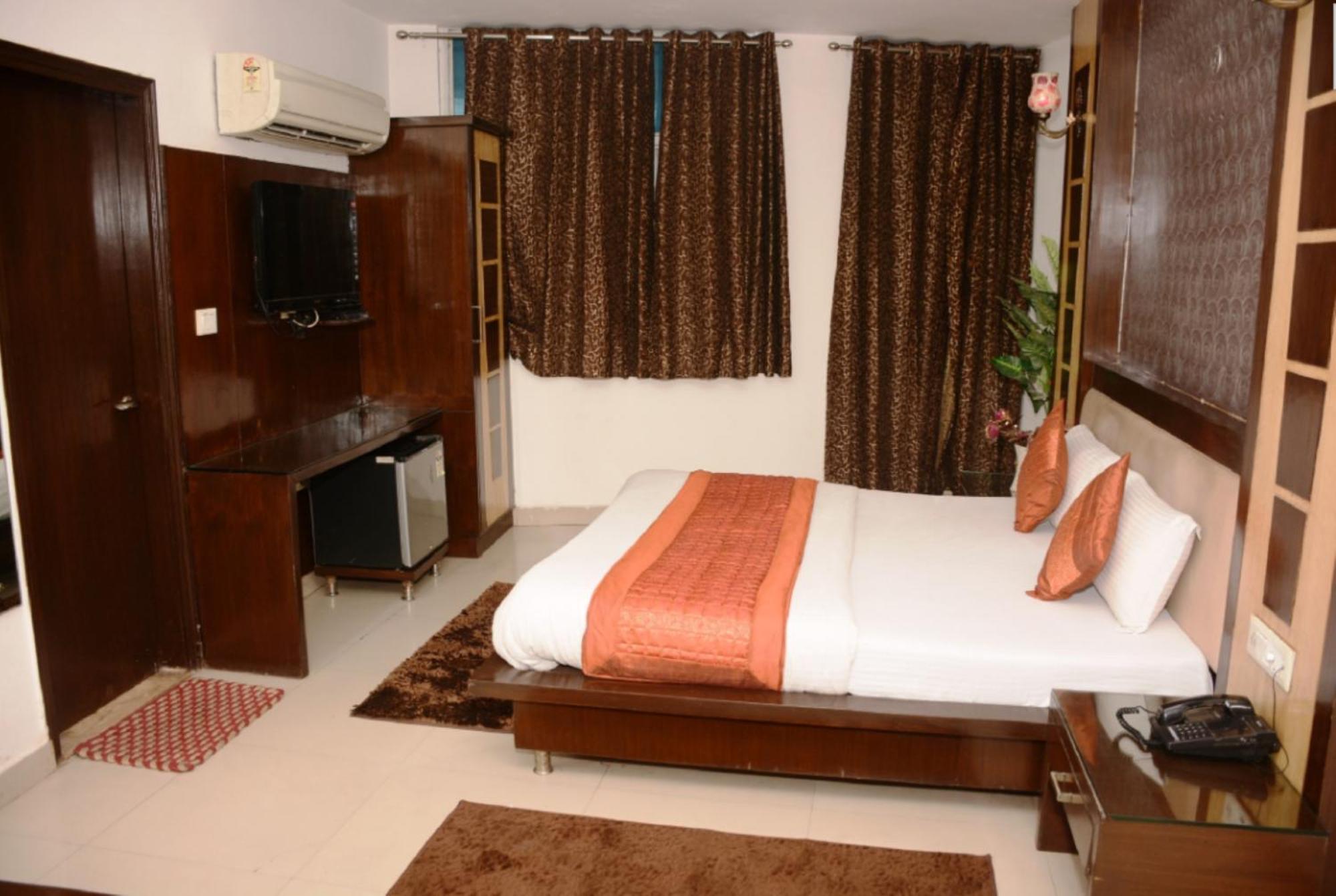 Capital O 6408 Hotel Delhi Heart New Delhi Eksteriør billede