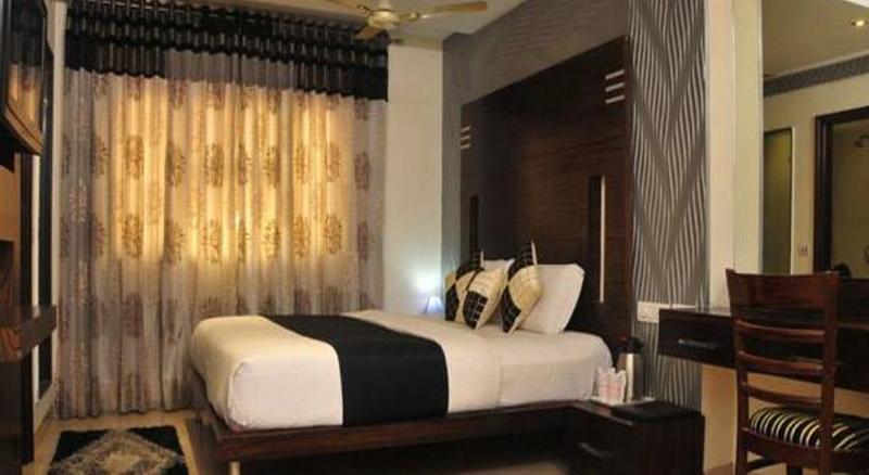 Capital O 6408 Hotel Delhi Heart New Delhi Eksteriør billede