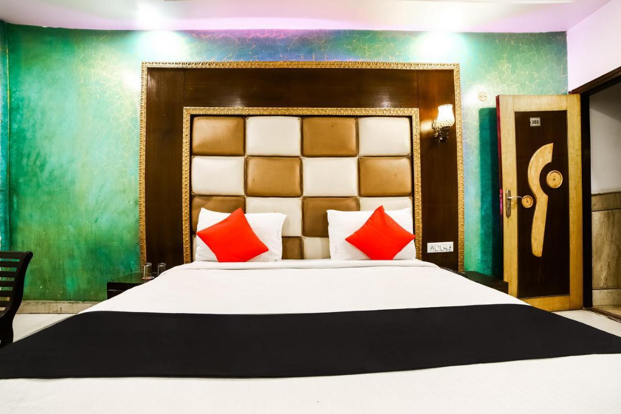 Capital O 6408 Hotel Delhi Heart New Delhi Eksteriør billede